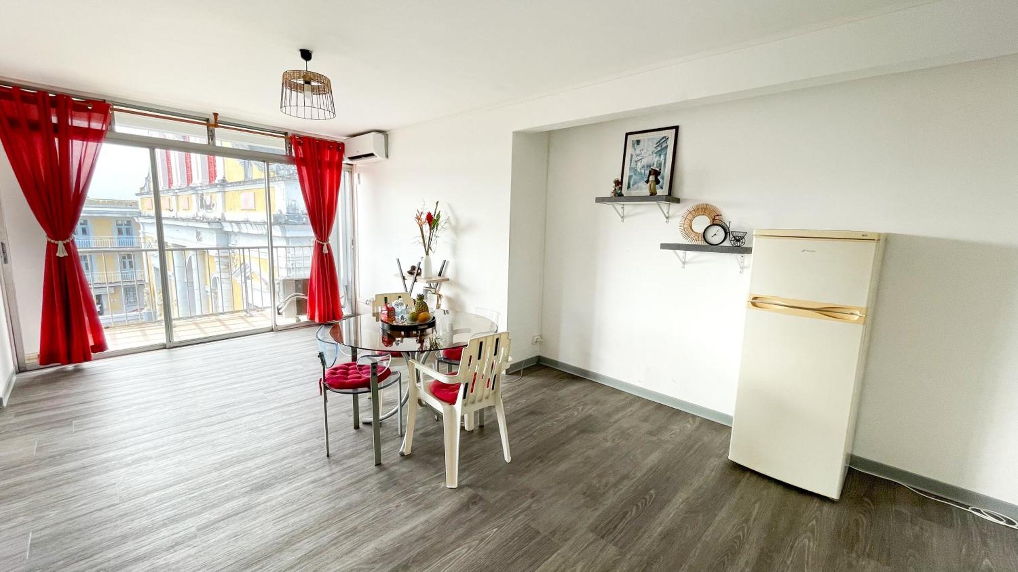 Grand Sejour Lumineux Avec Balcon & Vue Cathedrale Apartment Pointe-a-Pitre  Luaran gambar