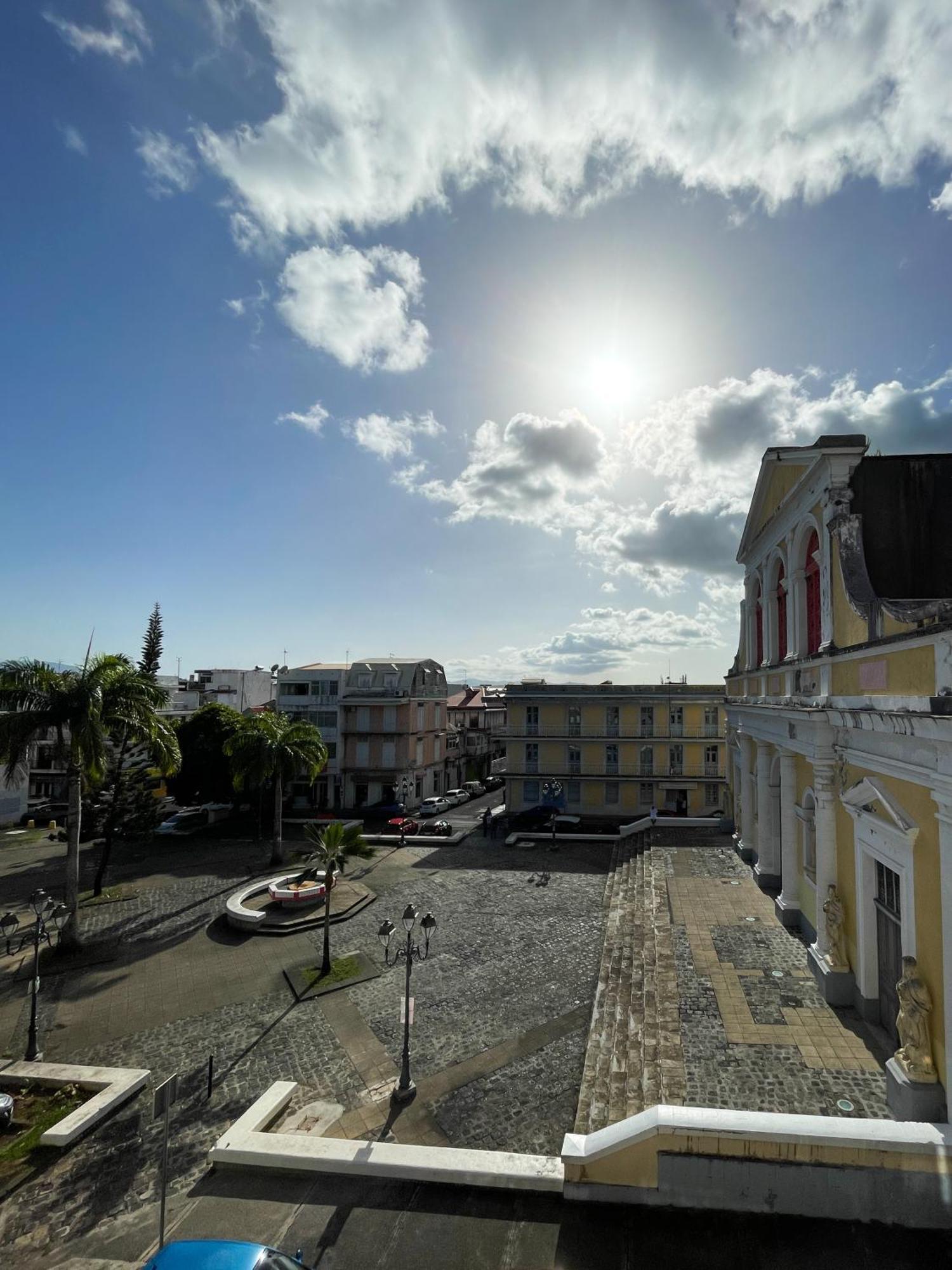 Grand Sejour Lumineux Avec Balcon & Vue Cathedrale Apartment Pointe-a-Pitre  Luaran gambar