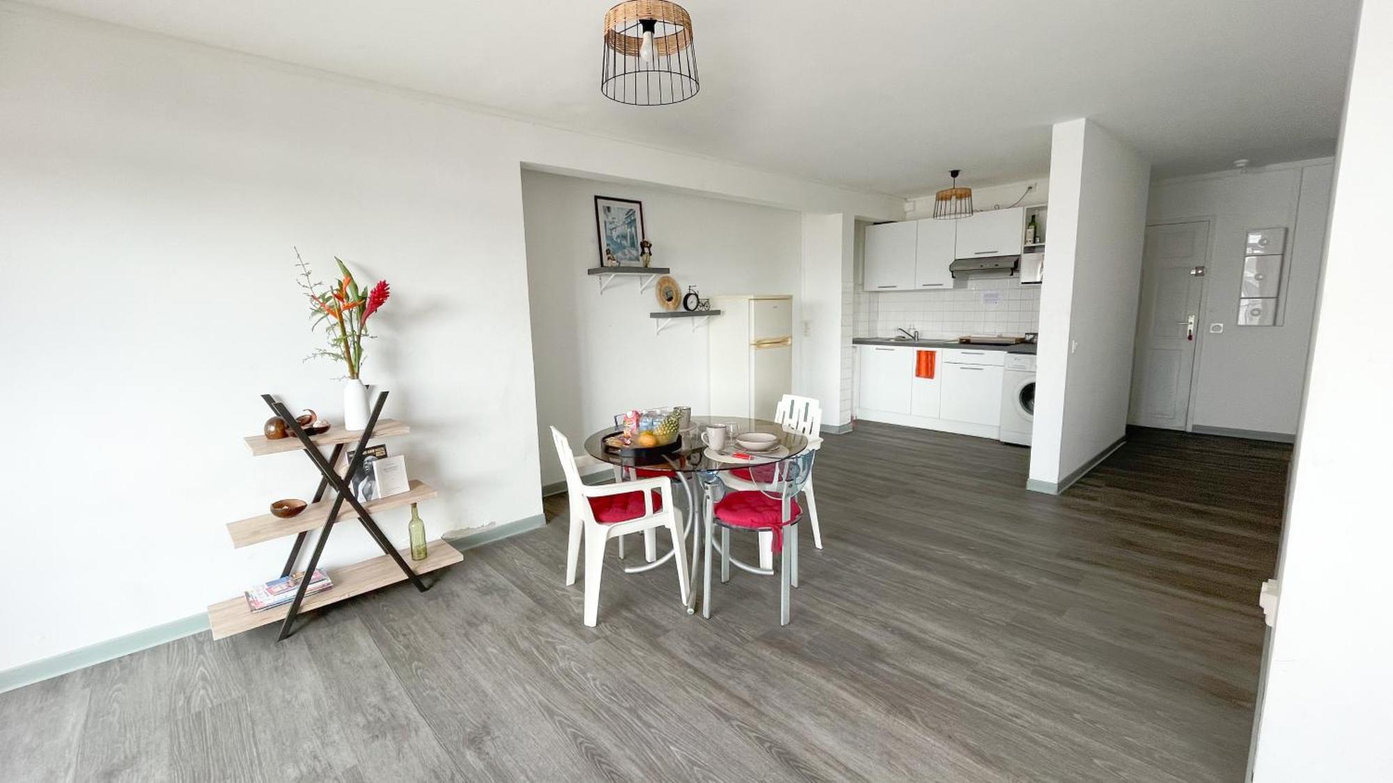 Grand Sejour Lumineux Avec Balcon & Vue Cathedrale Apartment Pointe-a-Pitre  Luaran gambar